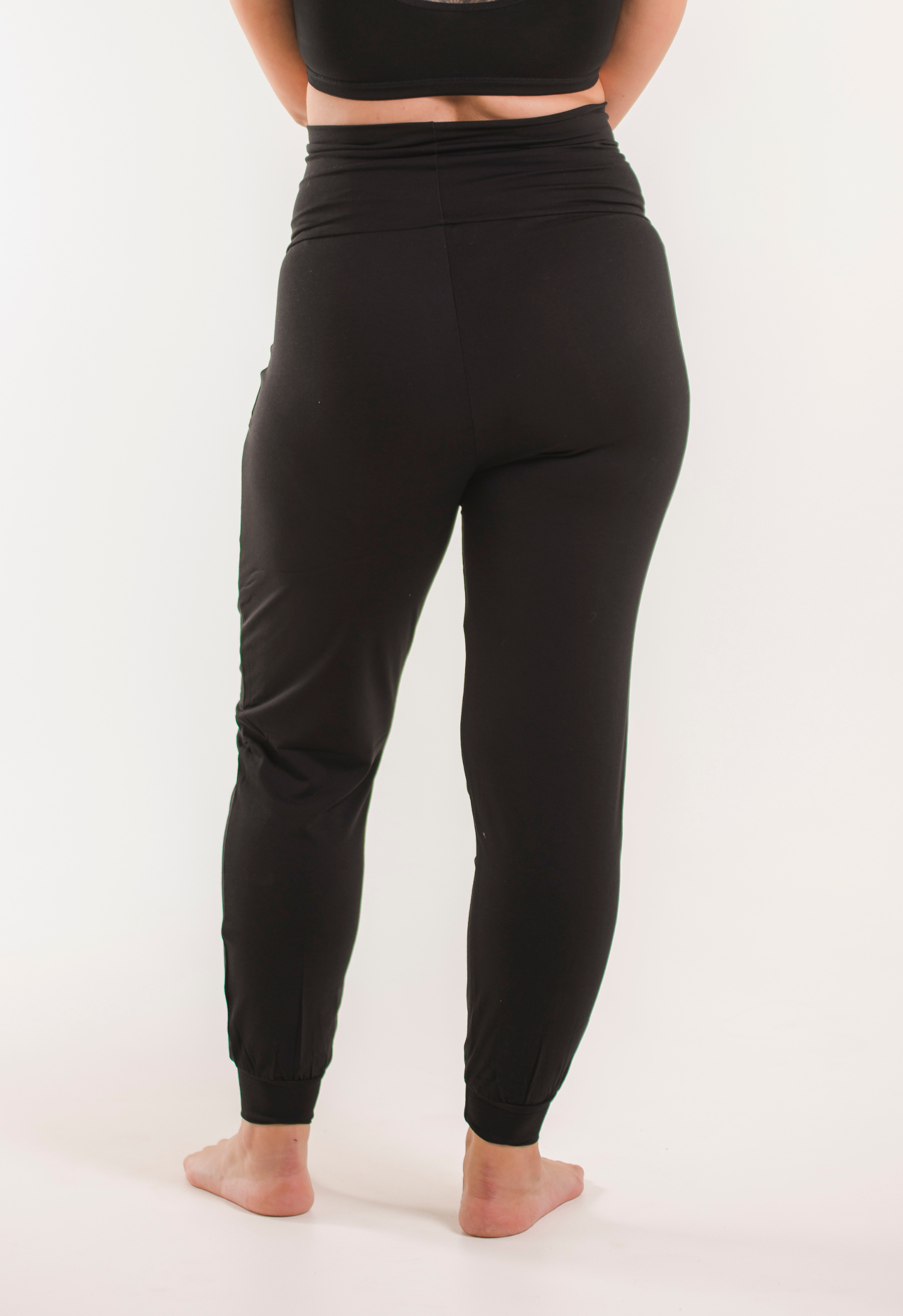 Soft maternity pants - Black gallery