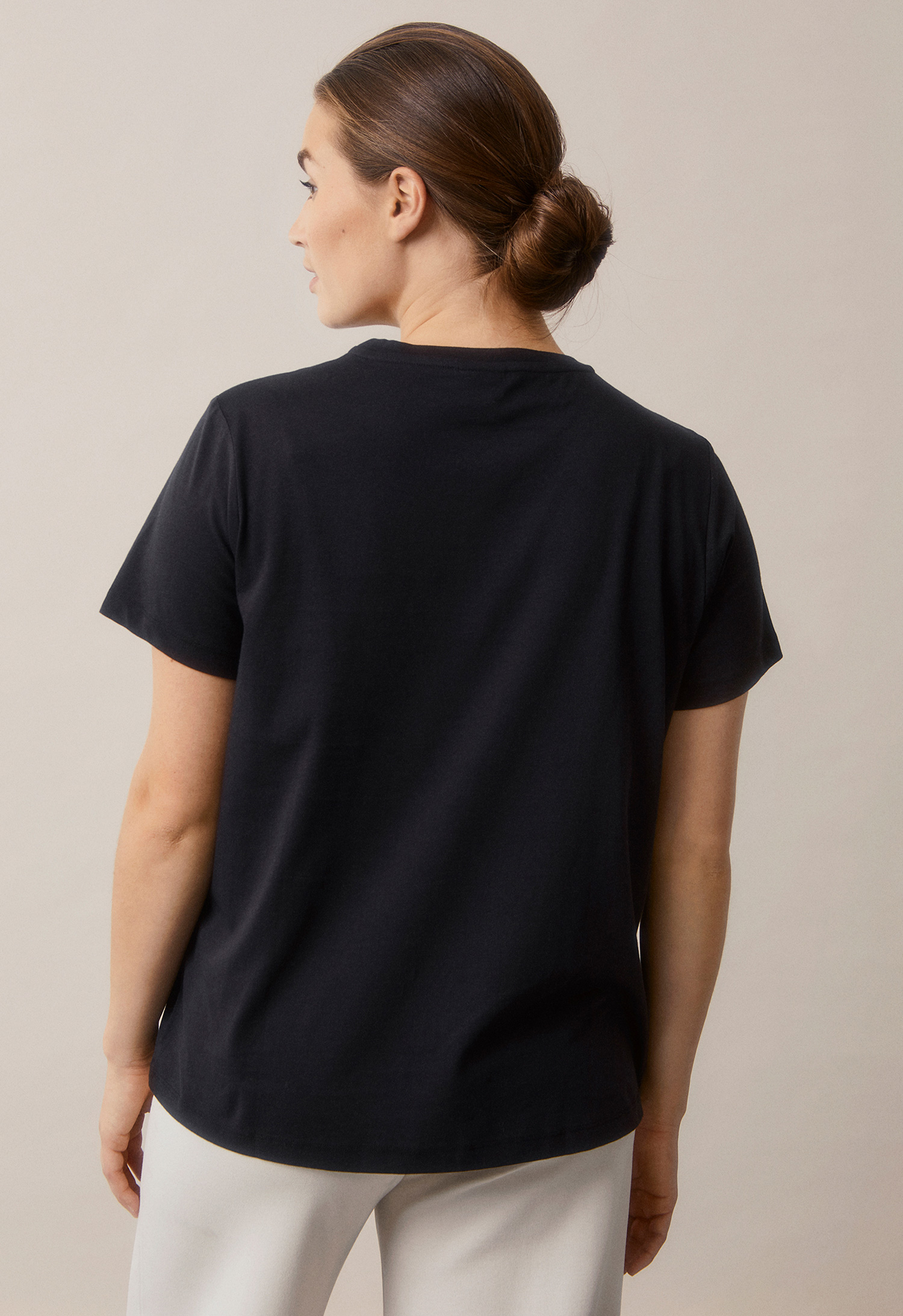 Maternity t-shirt with nursing access - Black - PRE-ORDER – Ships at the beginning of February gallery